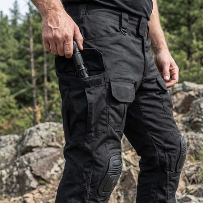 50% Rabatt – Robuste Herren Cargo Hose mit integrierten Kniepolstern